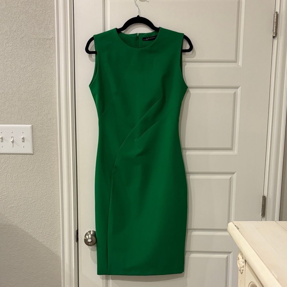 Elegant Green Sleeveless Zara Dress